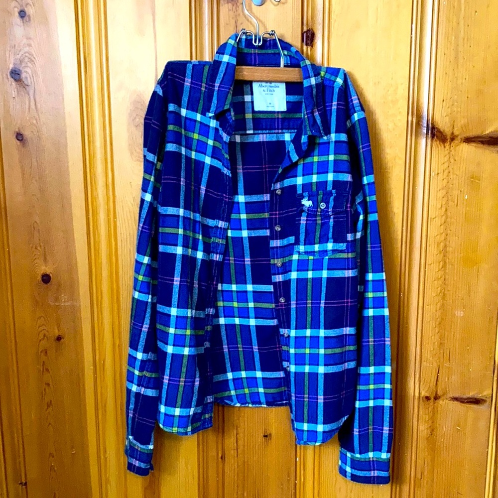 Abercrombie & Fitch flannel button up for this winter!!
